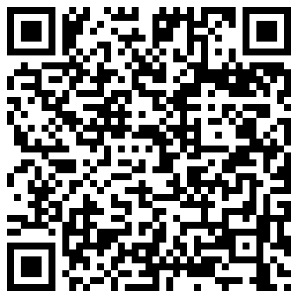 最新《疯狂抖音》外篇《抖音擦边》直播间双视觉 边和老板紫薇边直播 电影院刺激露出的二维码