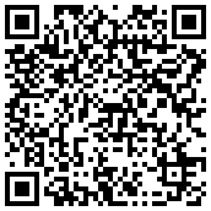 合租房躲在布帘子后边偷拍隔壁房间老王的媳妇洗澡的二维码