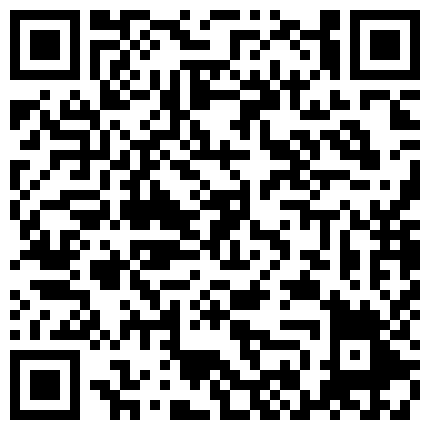 653998.xyz 极品萝莉小妹跟两个小哥哥激情3P，在床上让两小哥轮着玩，揉奶玩逼骚穴特写，压在身下爆草抽插后入干小屁股的二维码