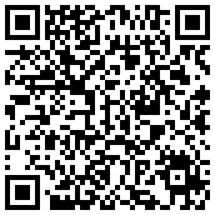 颜值非常不错的小妞全程露脸大秀，后面有个小姑娘自己在前面大黑牛自慰骚逼，找个没人的房间全裸给狼友看的二维码