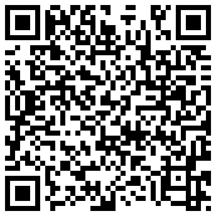 真实家庭摄像头破解，这位大哥也太牛逼了不是，就在同一张床上，母女轮流给他干，女儿还挺漂亮的，这波操作 难以理解的二维码